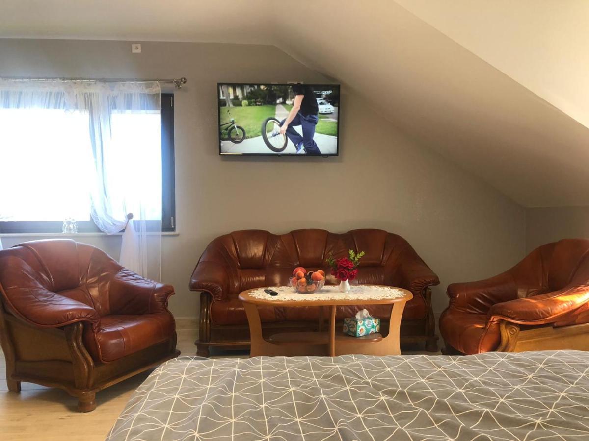 Apartamenty U Maksa Krzywcza Exteriör bild