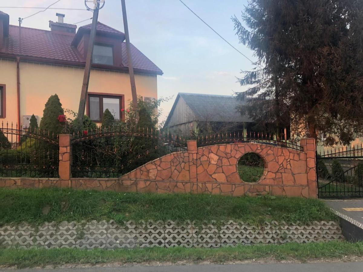 Apartamenty U Maksa Krzywcza Exteriör bild