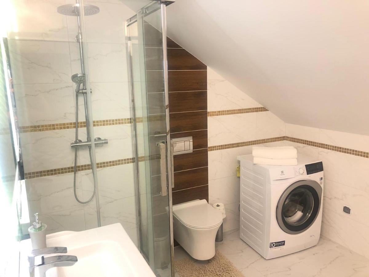Apartamenty U Maksa Krzywcza Exteriör bild