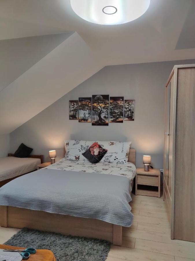 Apartamenty U Maksa Krzywcza Exteriör bild